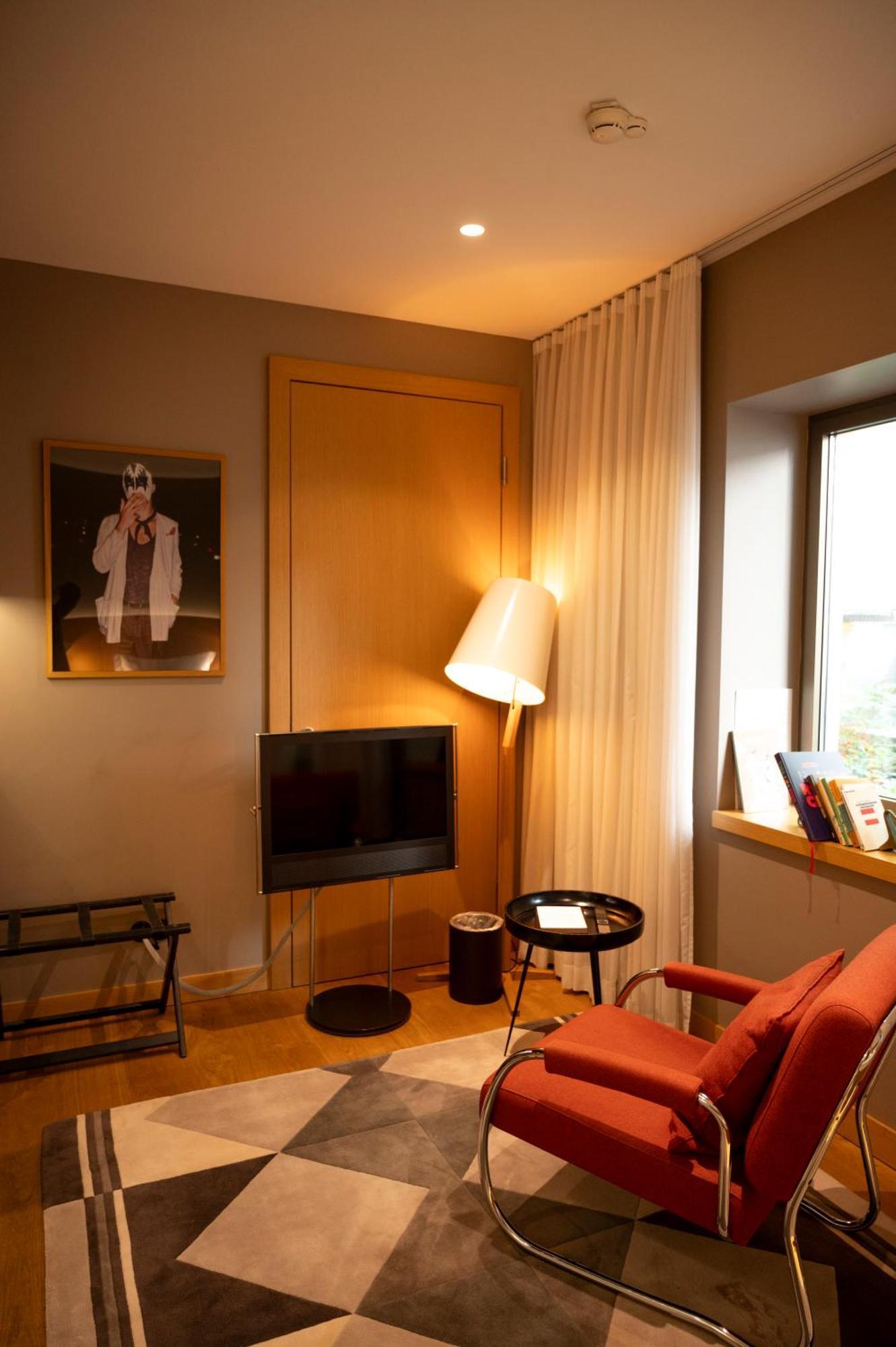 The Guesthouse Вена Экстерьер фото A room at the hotel